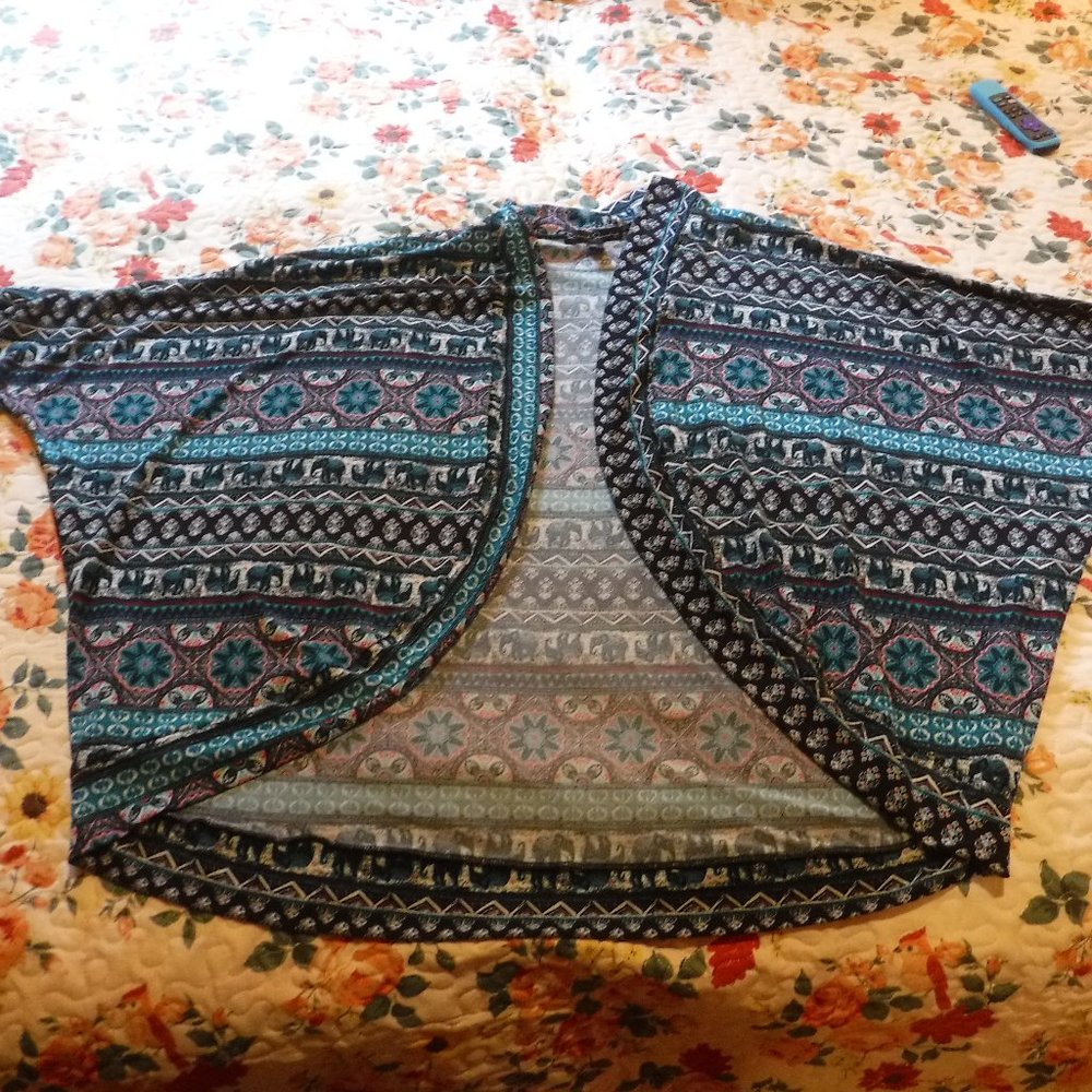 Coverlet/shrug